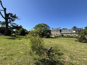 Maisons de vacances BOILLOT, Trebeurden in a quiet area with sea view : photos des chambres