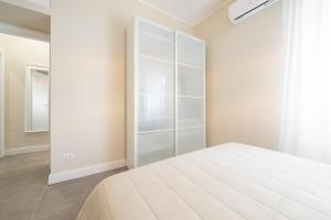 Corner Apartment via Italia img10