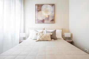 Corner Apartment via Italia