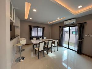 The Lake Huay Yai Three-Bedroom Villa