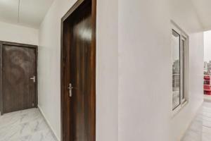 Super Collection O Yamuna Palace Near Gomti Riverfront Park