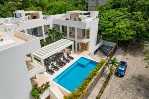 3060 - Bocana Beach Condo B2