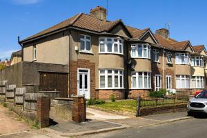 Anima Mundi - Large Beautiful Home - Great Location In South West By STAE Homes