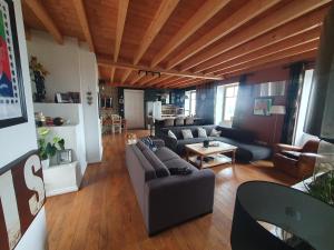 Villas Maison 8 personnes avec piscine chauffee en Ardeche Safari Peaugres : photos des chambres