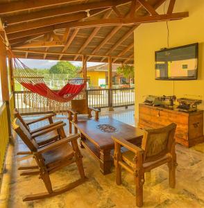 La Rochelita - Finca Privada en el Eje Cafetero capacidad para 30 personas