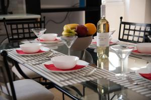 Pavilion Apt Cozy 2BR by Elysio