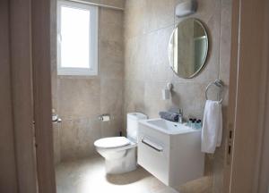 Pavilion Apt Cozy 2BR by Elysio