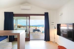 La Casetta terrace and sea view img14