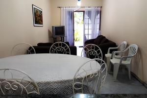 Casa Peró Cajueiro, Rua tranquila