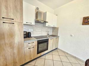 Apartments in Novi Vinodolski 15461