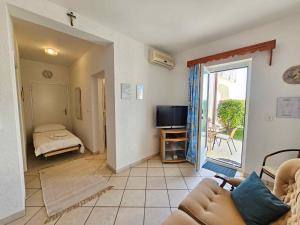 Apartments in Novi Vinodolski 15461