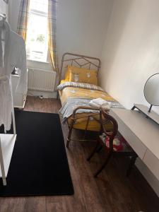 The Follonsby hot tub Retreat with own bar near city centre