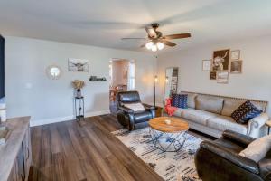 Centrally Located Cozy Pet Friendly Cottage