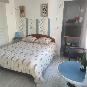 Appartements Chambre pour 2 personnes a Formigny RDC : Appartement - Rez-de-Chaussée