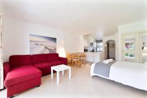 Apt 77 - São Rafael by HelloVacations