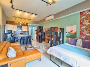Pretty Room with balcony klcc view in Chamber