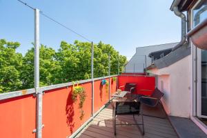 Sky Loft Leipzig - moderne Dachwohnung mit Terrasse und Blick aufs Rathaus