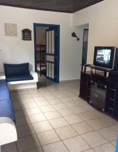 Beautiful house, near Enseada and Santa Rita beaches