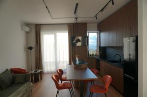 Urban Grove Apartment with Balcony and Free Parking