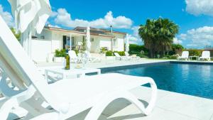 Villa Menea con Piscina e Spa nel Salento