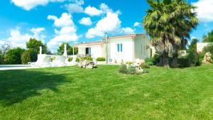 Villa Menea con Piscina e Spa nel Salento