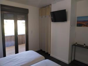 Hotels Logis Hotel Restaurant Cruzel : photos des chambres