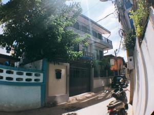 1 Bedroom Great Location10mins Walk to Beach