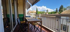 T4 Rare dans le centre dAix,terrace, parking, elevator