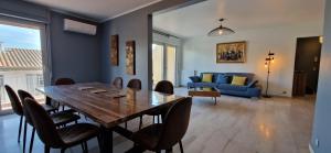 T4 Rare dans le centre dAix,terrace, parking, elevator