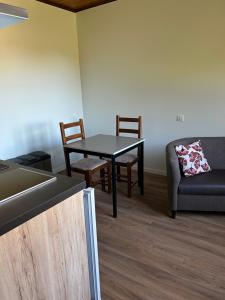 LA SOURCE Jacquet depuis 1954 Hôtel et Studio