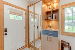 Boutique-Style Barn Stay 4 Mi to Franklin Main St
