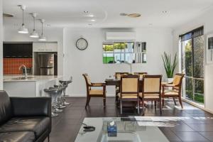 Pool Table and Resort Pool 4BR Holiday Paradise