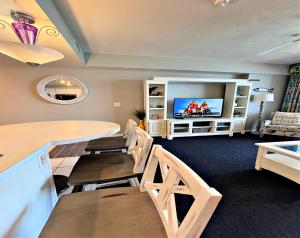 Wyndham Ocean Walk Resort Daytona Beach 1605 - 16th Floor 1 BR Resort Condo Direct Oceanfront