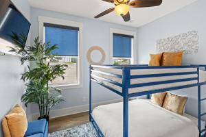 Chic Townhome for 8 w Rooftop