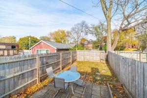 Cozy Brick-Short North Condo - (fenced yard) - OSU