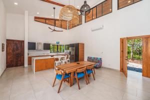 Stylish Private Tropical Escape-10 mins from Tamarindo