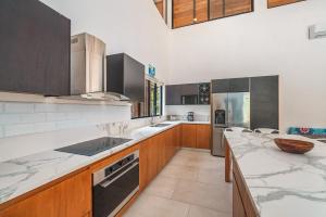 Stylish Private Tropical Escape-10 mins from Tamarindo