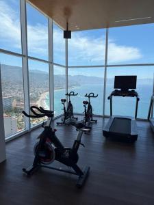 OCEAN FRONT APT - Majestic views - Close to Malecon