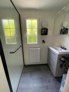 Bungalow avec jardin à côté du port