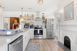 Old Spanish House Suite C Downtown Retreat