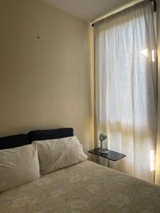 ROOM in Molhe house with pool