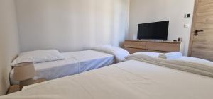 TRES BEL APPARTEMENT porte de la Cité Médiévale
