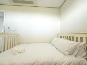 Luxury 2Bedroom Apart with Ocean & Forest Views