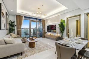 The Highest Infinity Pool in Downtown Dubai