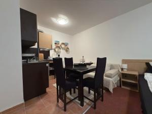 Celestial Bay Studio in Marina Cape