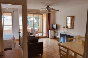 Apartment in the port of Hyères