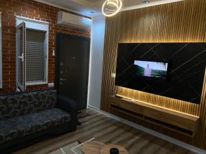 Central Stay with a View