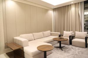 Brand New Large 2 Bedroom with Burj Khalifa view