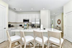 Serene Villa Near Disney With Margaritaville Resort & Island H20 Access - 8147Cp