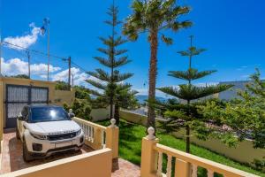 Magnifique appartement avec jardin en face de la mer